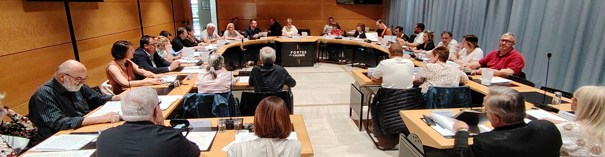 Au conseil municipal