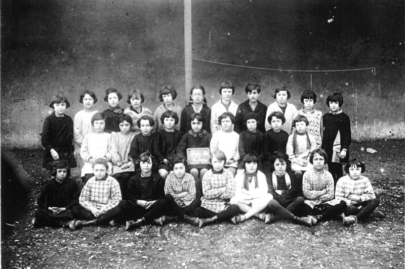 Classe de l'école de fille (Place de la République)