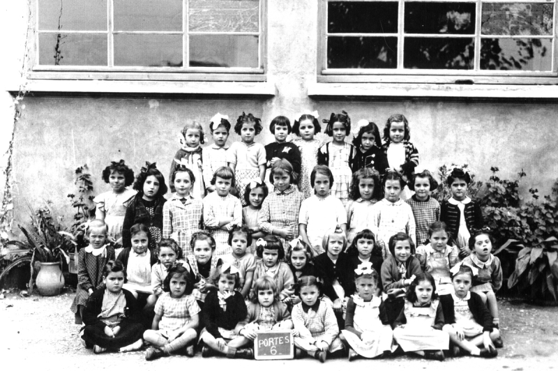 Classe de l'école de fille (Place de la République)