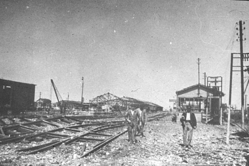 destruction du dépôt SNCF suite aux bombardements américains de juillet 1944