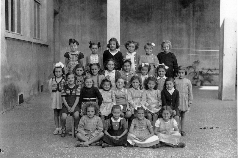 Classe de l'école de fille (Place de la République)