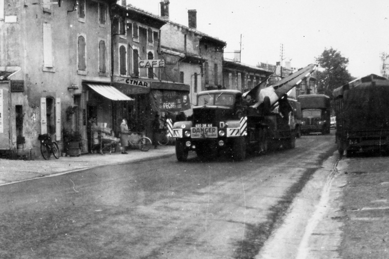 Goudronnage de la route nationale 7