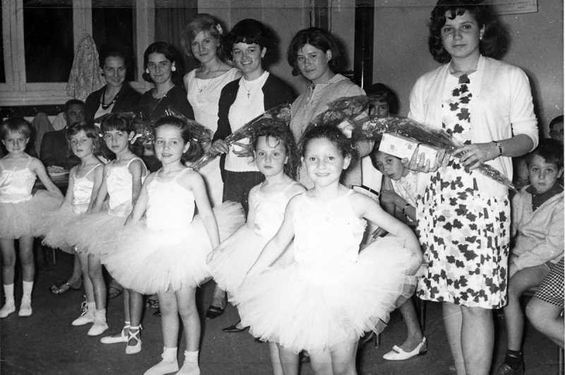 Les élèves de l'école de danse la Mouette