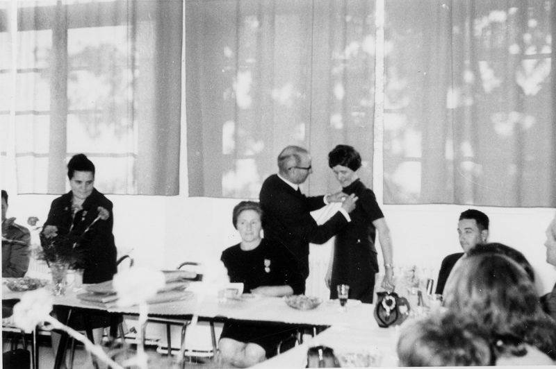 Remise de la médaille de la famille française