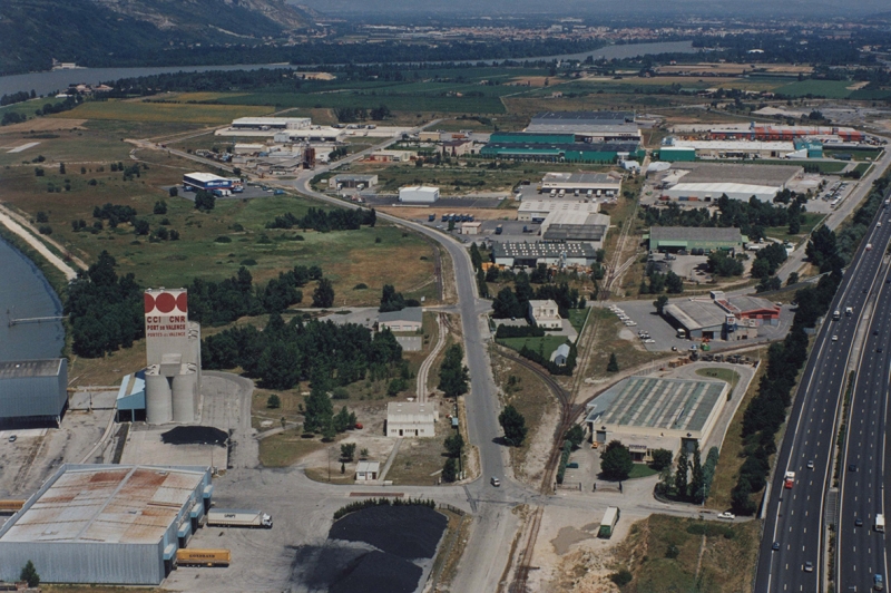 Vue de la zone industrielle de la Motte