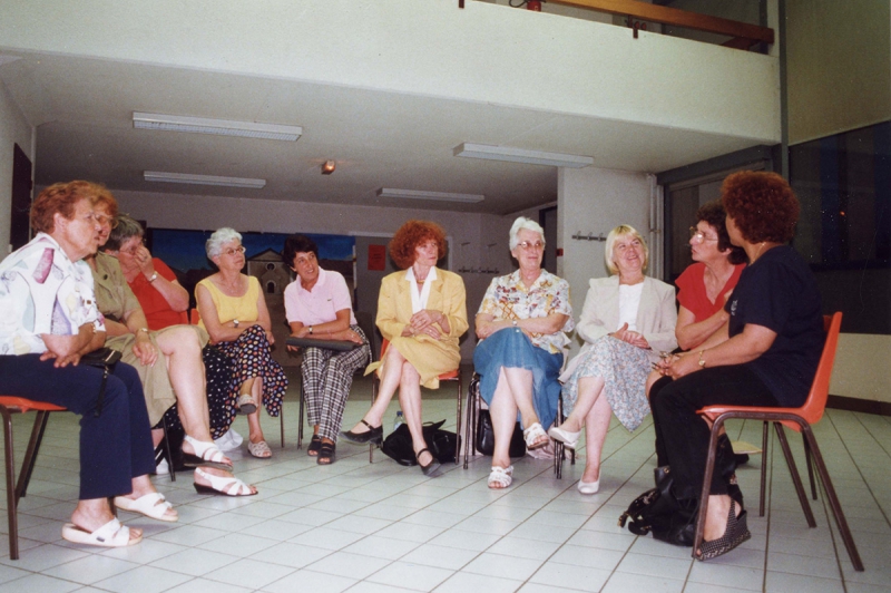 Réunion de femmes solidaires