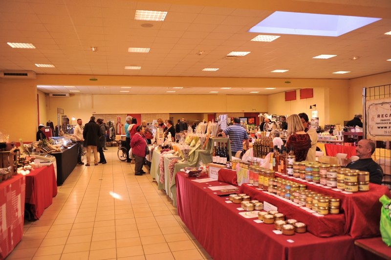 Marché gourmand au profit de Flor'avie