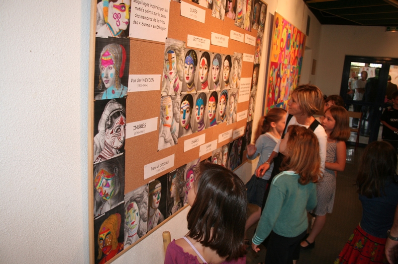 Exposition de l'école d'art : élèves enfants