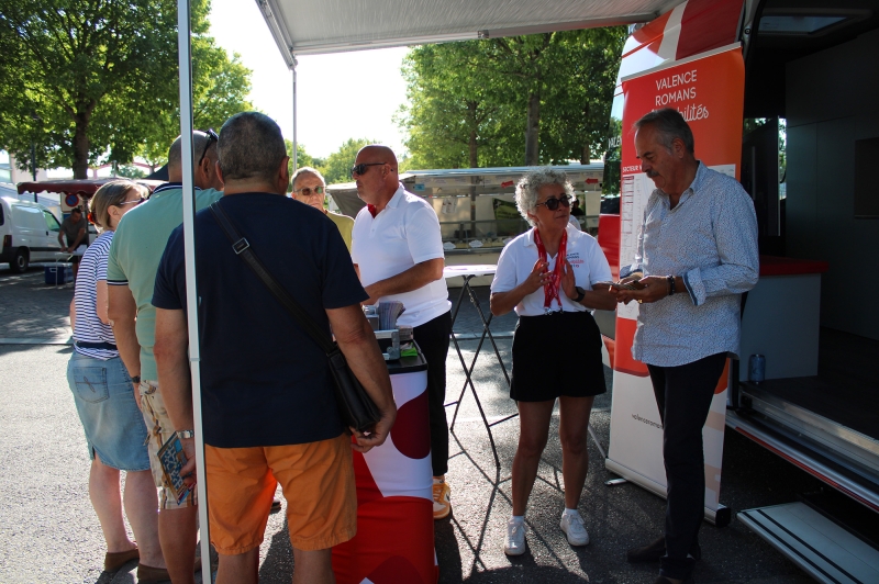 Citéa à la rencontre des usagers, en présence du 1er adjoint Daniel Grousson.