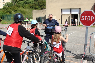 Les CM2 à vélo !