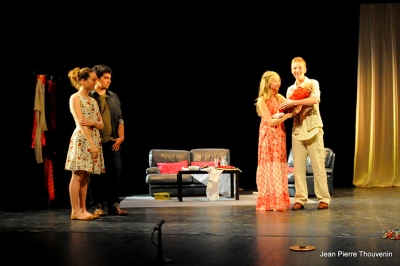 Festival du théâtre Une cour, un jardin et des planches...